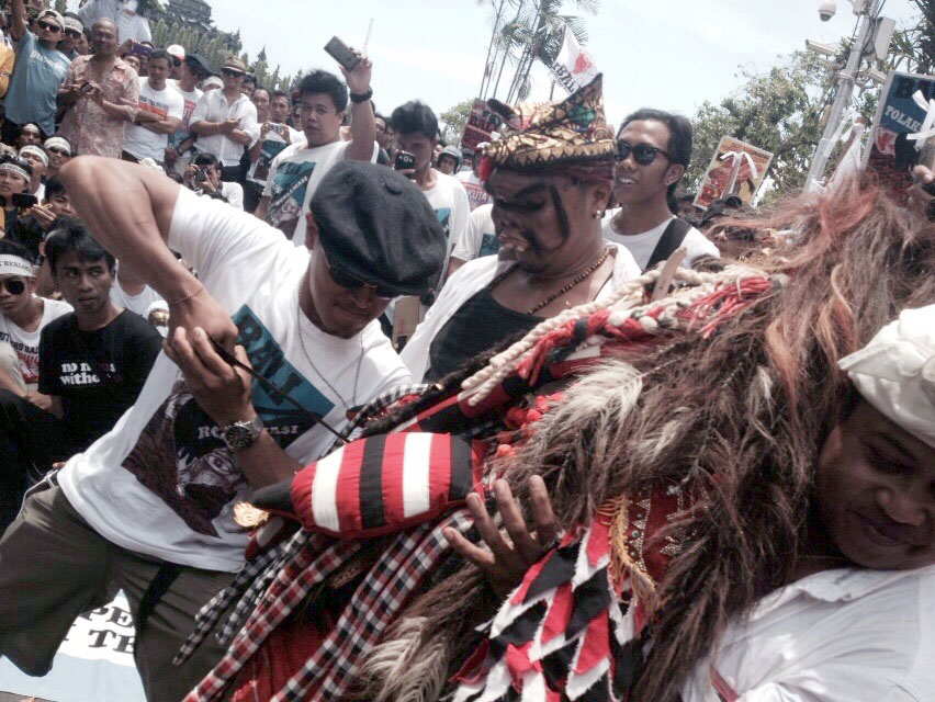 Parade Budaya #TolakReklamasiTelukBenoa