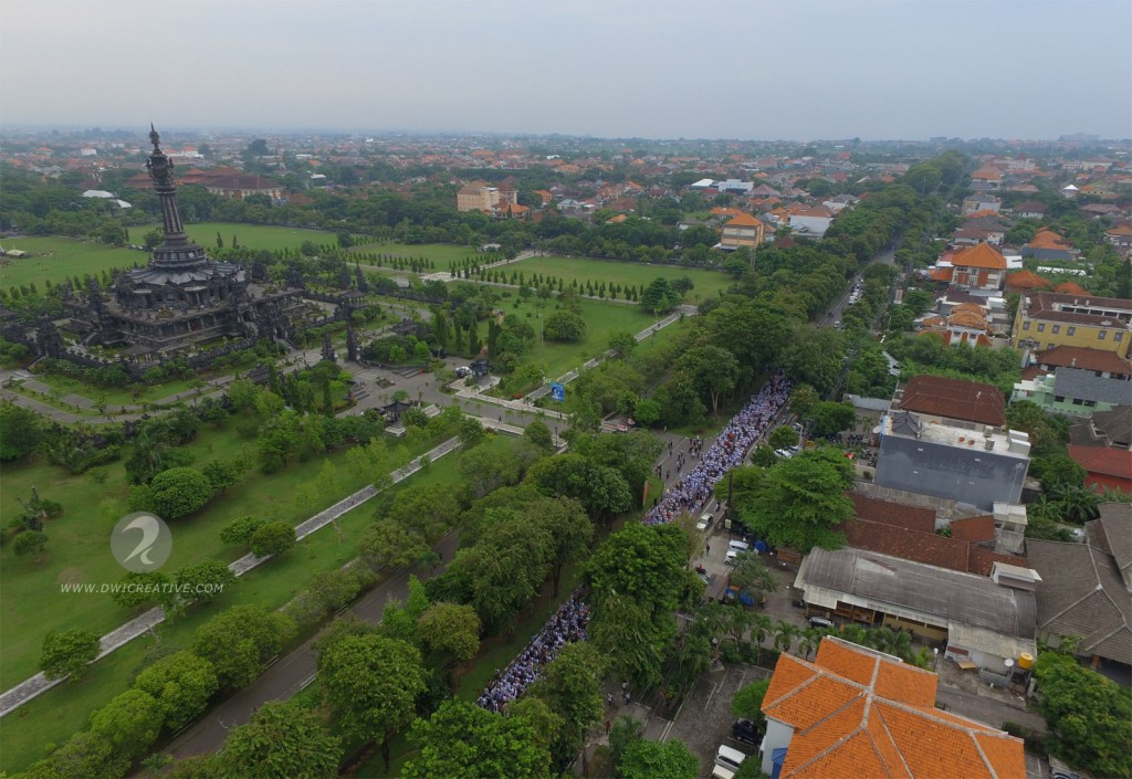 Ribuan Warga Bali Berdemo Tolak Reklamasi Teluk Benoa 
