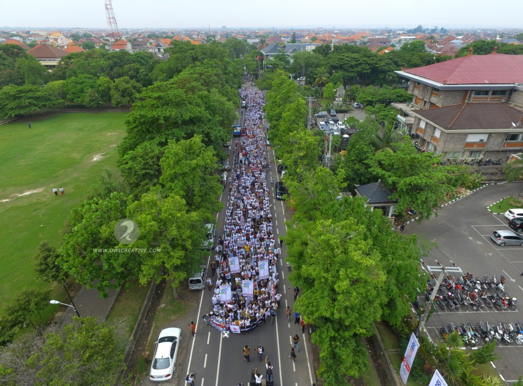 Ribuan Warga Bali Berdemo Tolak Reklamasi Teluk Benoa  (Foto: Dwi)