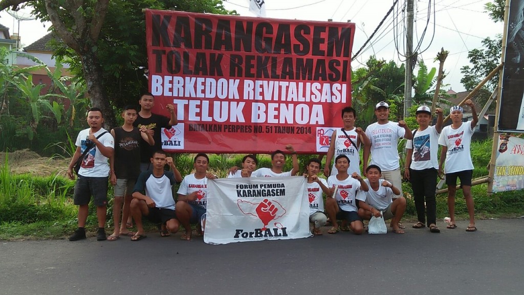 Foto Pendirian Baliho oleh Forum Pemuda Karangasem dan Pemuda Geriana Kauh, 20 Mei 2018 (4)